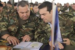 Στον Τσίπρα το θέμα του αμετάθετου και οι συντάξεις χηρείας στρατιωτικών
