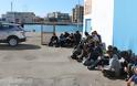 Στη Μεσσηνία φιλοξενούνται οι 87 μετανάστες που εντοπίστηκαν στην Πύλο - Φωτογραφία 6