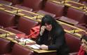 Ξέσπασε σε κλάματα στη Βουλή, η Αννα Βαγενά -Στη συζήτηση για τη δημιουργία αποτεφρωτηρίων
