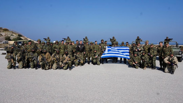 Επίσκεψη ΥΕΘΑ Πάνου Καμμένου στη Σάμο και στην Ικαρία - Φωτογραφία 2