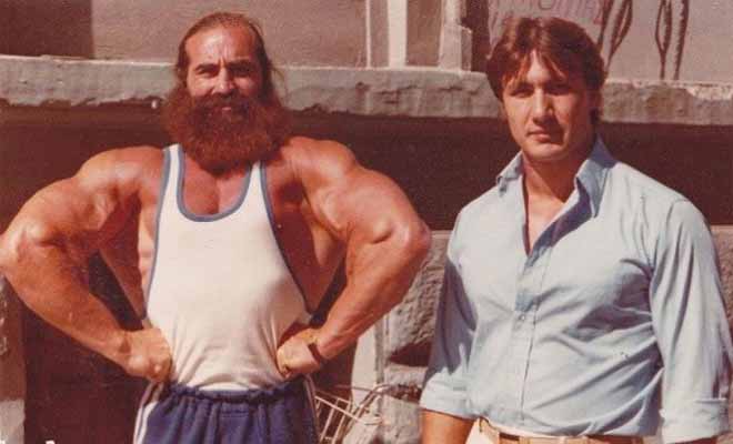Δείτε τον Κρητικό … «Άρνολντ Σβαρτζενέγκερ» που σάρωνε τη δεκαετία του ’70 στο bodybuilding!  Πώς είναι σήμερα; - Φωτογραφία 1