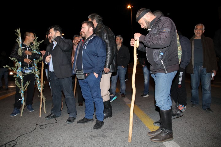 Κρήτη:Οι αγρότες της Κρήτης ενώνουν τις φωνές τους και κάνουν απόβαση στην Αθήνα - Φωτογραφία 4