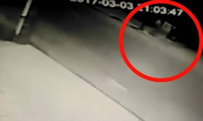 Βίντεο - ντοκουμέντο: Η 13χρονη Κατερίνα δευτερόλεπτα πριν βρει τραγικό θάνατο στο τροχαίο - Φωτογραφία 1