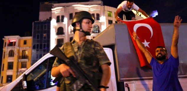 Συνέλαβαν εργαζόμενους της τουρκικής αμυντικής βιομηχανίας για το πραξικόπημα - Φωτογραφία 1