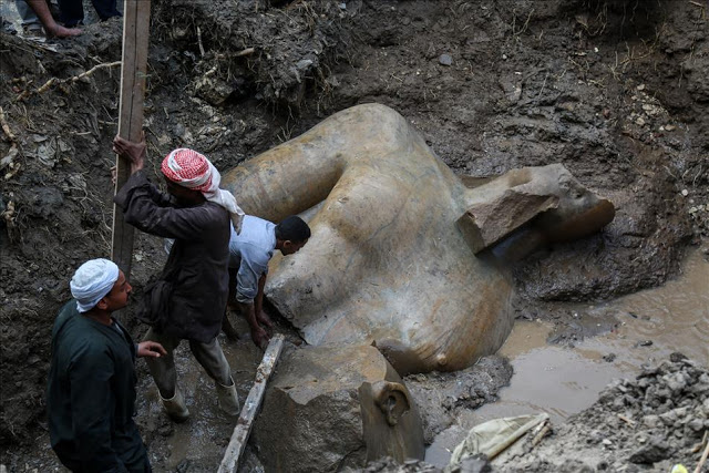 ΠΑΓΩΣΑΝ οι αρχαιολόγοι...Μεγάλη ανακάλυψη: Στο «φως» κολοσσιαίο άγαλμα... - Φωτογραφία 4