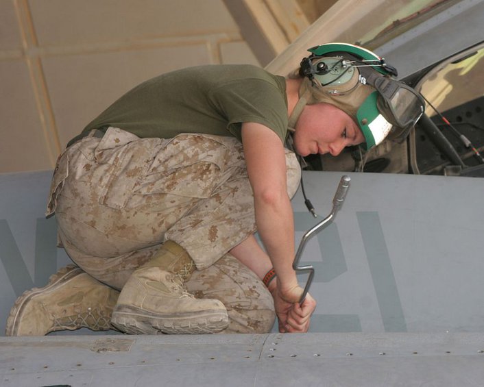 Σκάνδαλο στον αμερικανικό στρατό: Πεζοναύτες αντάλλασσαν γυμνές φωτογραφίες γυναικών συναδέλφων τους - Φωτογραφία 3