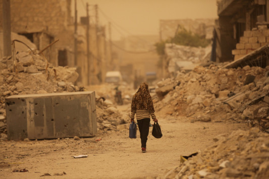 Η Κόλαση της Συρίας σε αριθμούς: Πάνω από 320.000 νεκροί, σχεδόν 5 εκατομμύρια πρόσφυγες - Φωτογραφία 1