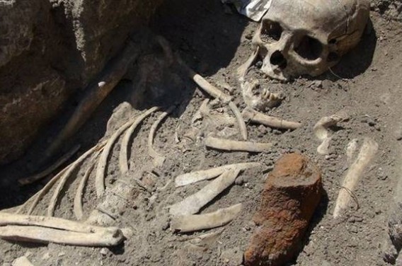 Κρήτη: Θρίλερ με τον σκελετό - Ψάχνουν ανάμεσα σε 5 αγνοούμενες γυναίκες - Φωτογραφία 1