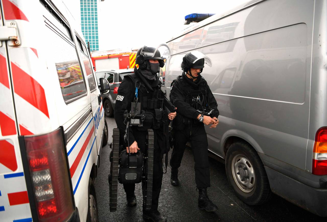 Τρόμος στο Παρίσι: Αυτός είναι ο δράστης της επίθεσης στο αεροδρόμιο του Ορλί - Φωτογραφία 2