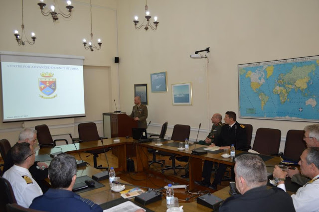 Εκπαιδευτική Επίσκεψη Αντιπροσωπείας της Σχολής Άμυνας των Ιταλικών ΕΔ στην Ελλάδα - Φωτογραφία 3