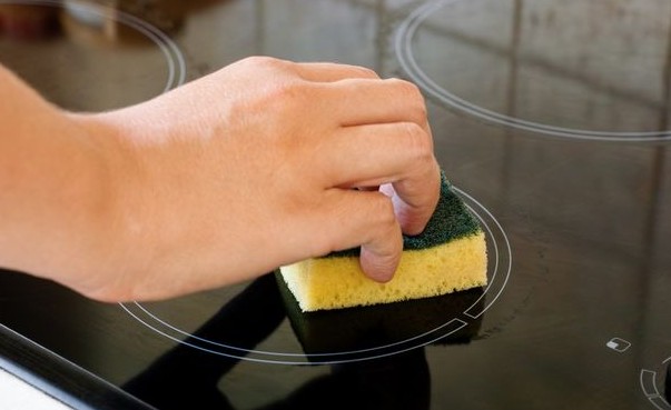 Πώς να καθαρίσεις τις κεραμικές εστίες - Φωτογραφία 1