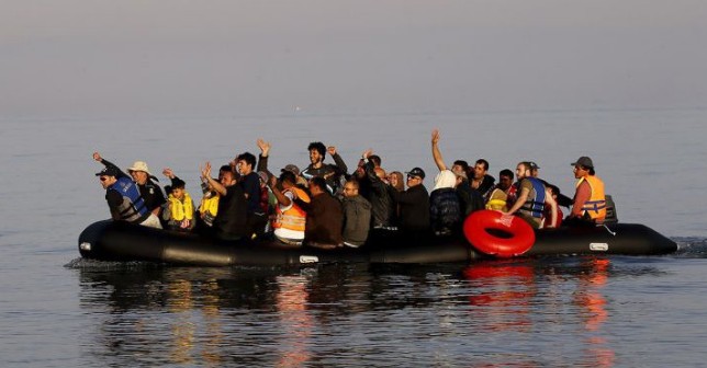Συνολικά 261 πρόσφυγες και μετανάστες έφτασαν σε τέσσερις ημέρες στο βόρειο Αιγαίο - Φωτογραφία 1