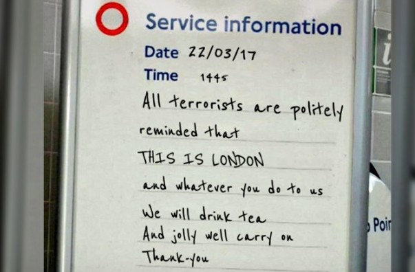 Το ψεύτικο μήνυμα στο μετρό του Λονδίνου που εξέφρασε πολλούς - Φωτογραφία 1