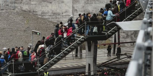 Die Zeit: Oι ευρωπαϊκές χώρες έχουν αφήσει μόνη την Ελλάδα στο προσφυγικό - Φωτογραφία 1