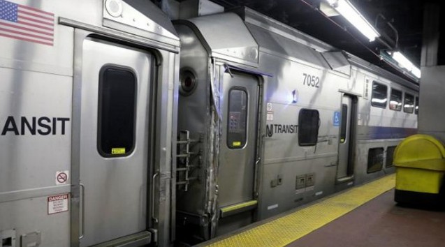 Εκτροχιασμός τρένου με τραυματίες στη Νέα Υόρκη - Φωτογραφία 1