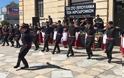 Χανιά: Με κρητικό χορό διαμαρτυρήθηκαν για την παραχώρηση του αεροδρομίου [video]
