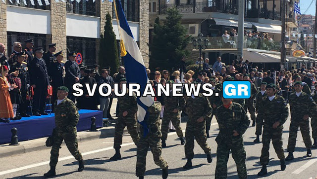 ΚΑΣΤΟΡΙΑ - Ανατρίχιασαν όλοι στην παρέλαση με τους Καταδρομείς - ''Στις φλέβες μου κυλάει αίμα Ελληνικό'' (Βίντεο) - Φωτογραφία 1