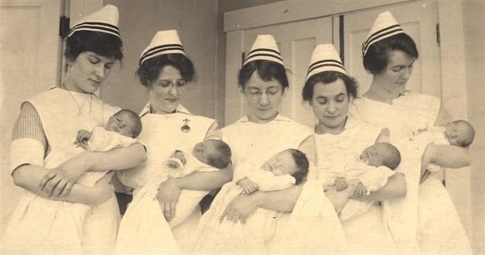 10 πανέξυπνα καθημερινά κόλπα που γνωρίζουν μόνο οι νοσοκόμες  Πηγή: http://idiva.gr/10-panexypna-kathimerina-kolpa-pou-gnorizoun-mono-nosokomes/ - Φωτογραφία 1