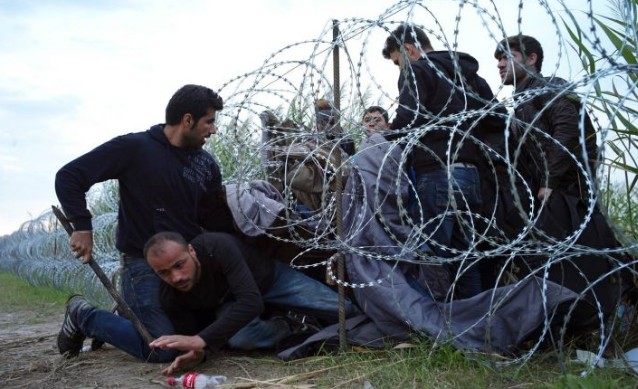 Η Ουγγαρία θα στέλνει τους μετανάστες στη φυλακή - Φωτογραφία 1