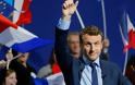 Νέες δημοσκοπήσεις δείχνουν πως ο Μακρόν οδεύει προς την προεδρία της Γαλλίας