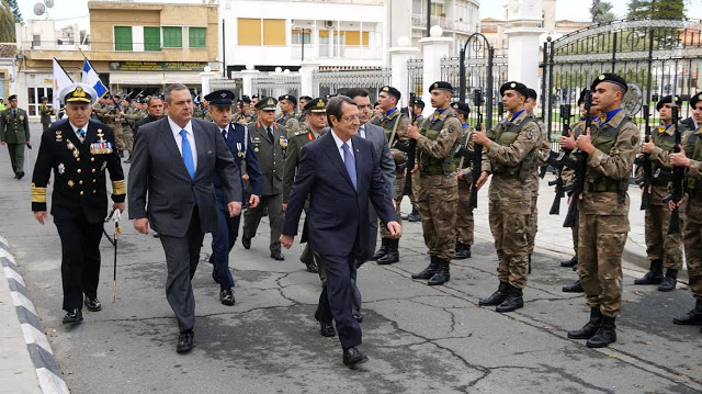 Ο ΥΕΘΑ Πάνος Καμμένος στην Κύπρο για τον εορτασμό της Εθνικής επετείου της 1ης Απριλίου 1955 - Φωτογραφία 2