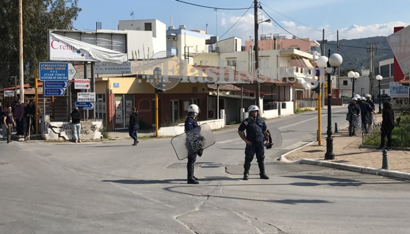 Αστακός τα Χανιά για τα εγκαίνια των γραφείων της Χρυσής Αυγής - Φωτογραφία 2