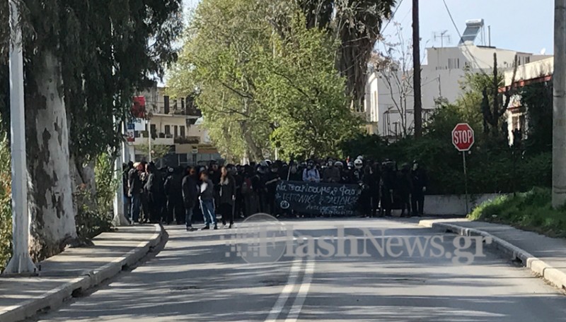 Αστακός τα Χανιά για τα εγκαίνια των γραφείων της Χρυσής Αυγής - Φωτογραφία 4