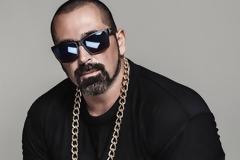 Δείτε πως είναι το σπίτι του τυπάρα ΒΟ του Survivor - Το home studio και ο καλύτερός του φίλος... [photos]