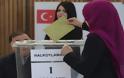 Τούρκος βουλευτής για δημοψήφισμα: Αν βγει το “ΟΧΙ”... θα ρίξουμε τους Ελληνες στη θάλασσα όπως το 1922