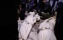 Φρίκη στη Συρία με 80 νεκρούς από χημικά - Βομβάρδισαν και το νοσοκομείο - Φωτογραφία 8