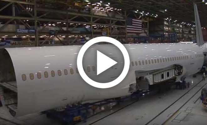 Εκπληκτικό βίντεο – Έτσι «χτίζουν» ένα αεροπλάνο μέσα σε μόλις 4 λεπτά! - Φωτογραφία 1