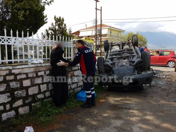 Λαμία: Ανετράπη αυτοκίνητο της ΔΕΔΔΗΕ -Στο νοσοκομείο οι δύο τεχνικοί που επέβαιναν - Φωτογραφία 6