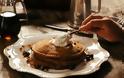 Συνταγή για πεντανόστιμα pancakes με 3 μόνο υλικά