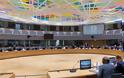 Συμφωνία με συμβιβασμούς, αντίμετρα και μέτρα που «θα στενοχωρήσουν το λαό» στο Eurogroup