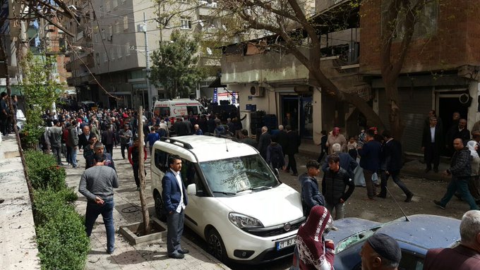 Τουρκία - Έκρηξη με τραυματίες στο Ντιγιάρμπακιρ (Photos και Video) - Φωτογραφία 10