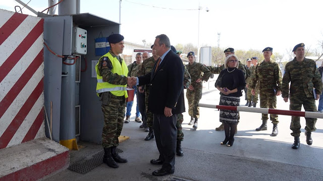 Τι δήλωσε ο Πάνος Καμμένος από το Κόσοβο για το μισθολόγιο των στρατιωτικών - Φωτογραφία 10