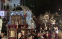 Ιωάννινα: Πλήθος πιστών και βαθιά κατάνυξη στην Περιφορά των Επιταφίων στην Κεντρική Πλατεία [Video-Photos] - Φωτογραφία 8