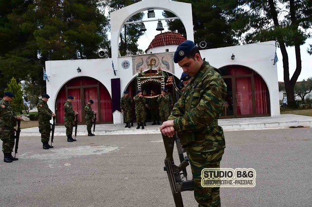 Περιφορά Επιταφίου στο ΚΕΜΧ - Φωτογραφία 4