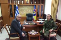 Στα φυλάκια του Έβρου αυτή την ώρα ο Υφυπουργός Εξωτερικών Τέρενς Κουίκ με τον Δκτη του Δ΄ΣΣ Αντιστράτηγο Γεώργιο Καμπά