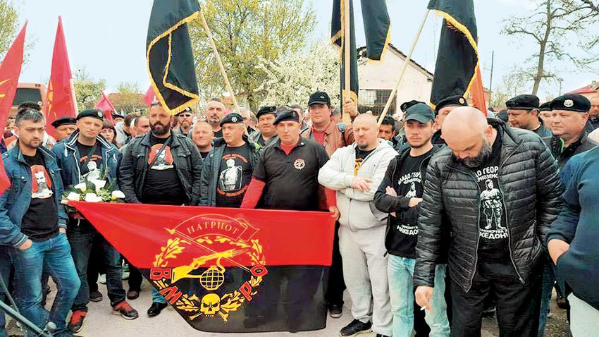 Τα εθνικιστικά τάγματα του Γκρούεφσκι που... ορέγονται τη Μακεδονία - Φωτογραφία 2