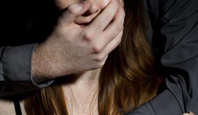 Εξελίξεις για τον ομαδικό βιασμό στη Ρόδο: Περίεργη συμπεριφορά γυναίκας που βίασαν 3 άντρες - Ανεξήγητες αντιφάσεις - Φωτογραφία 1