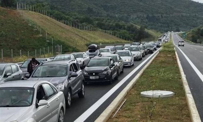 Φιάσκο στους αυτοκινητοδρόμους: «Μονταζιέρα» ΝΔ - ΠΑΣΟΚ καταγγέλλει το υπουργείο Υποδομών - Φωτογραφία 1