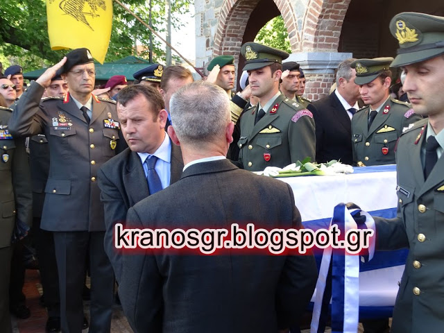 Το τελευταίο αντίο στον υπολοχαγό Κωνσταντίνο Χατζή ΒΙΝΤΕΟ - ΦΩΤΟ - Φωτογραφία 55