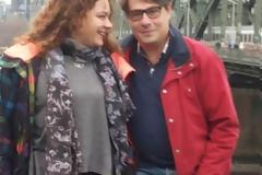 Πάτρα: Τροχαίο στο Αρχαιολογικό Μουσείο – Εγκλωβισμένη στο αυτοκίνητο η σύζυγος του Δημήτρη Κωστακιώτη