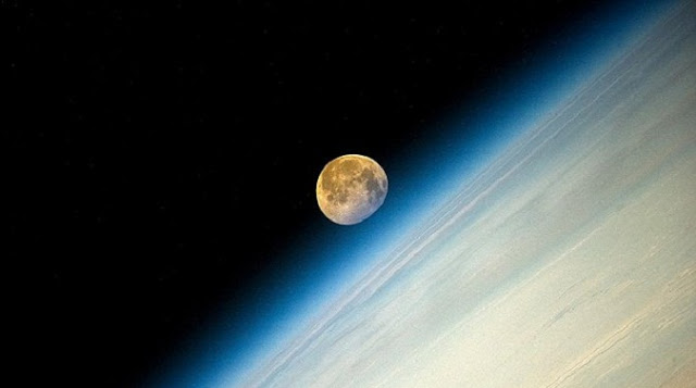 Η πανσέληνος μέσα από τα μάτια ενός αστροναύτη... Δείτε τισ συγκλονιστικές φωτογραφίες! [photos] - Φωτογραφία 3