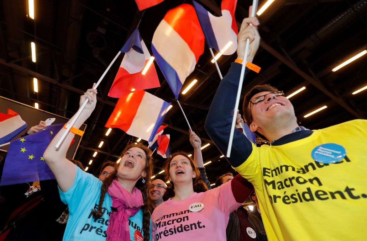 Το τέλος του δικομματισμού στη Γαλλία και όλοι εναντίον της Λεπέν - Φωτογραφία 1