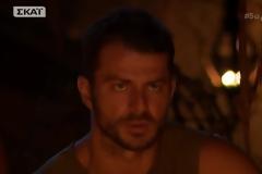 Survivor: Φρενίτιδα για τον Ντάνο - Φόρεσε το γαλάζιο του πουκάμισο και τρέλανε κόσμο - Δείτε τον... [photos]