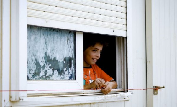 Στο πρόγραμμα μετεγκατάστασης προσφύγων σε διαμερίσματα ο δήμος Λάρισας - Φωτογραφία 1