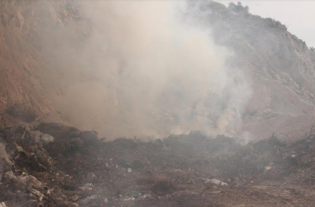 Να παρέμβει ο Εισαγγελέας Περιβάλλοντος: Καίγεται πάλι ο Στίκας - Οι πολίτες εισπέουν Καρκίκο; [photos] - Φωτογραφία 4