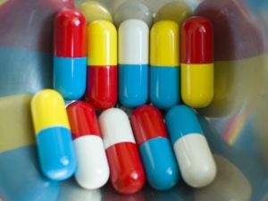 Πως αντιδρούν οι φαρμακοβιομηχανίες στα νέα μέτρα για το φάρμακο! Δηλώσεις Αποστολίδη-Τρύφων - Φωτογραφία 4